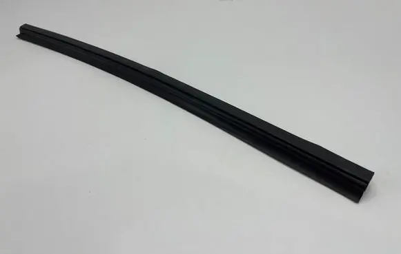 Jaguar XK8 - XKR Rubber seal front coupe door window 