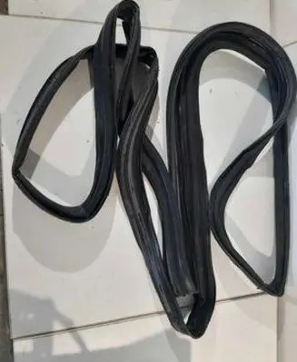 Tesla Model X Loading door rubber seal (on body) 