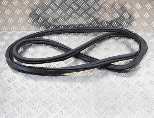 Audi A1 Rubber seal front door (on door) 8X3831722C