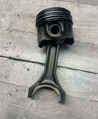 Piston