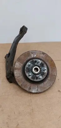 Front wheel hub spindle knuckle