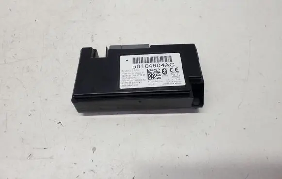 Chrysler Town u0026 Country V Bluetooth control unit module 68104904AC