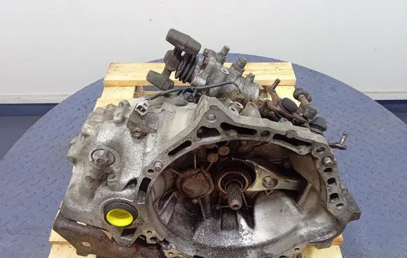 Toyota Yaris Manual 6 speed gearbox 