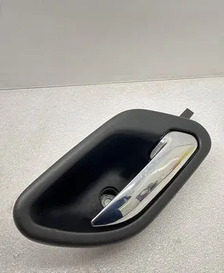BMW 5 E39 Front door interior handle 8226050