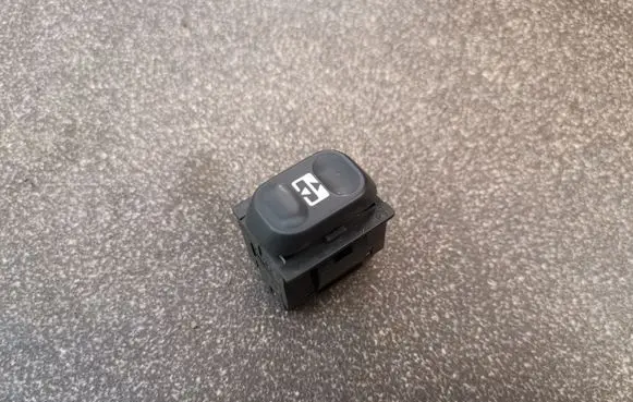 Citroen Xsara Picasso Sunroof switch 