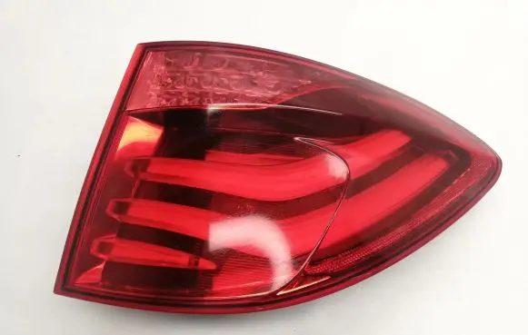 BMW 5 GT F07 Rear/tail lights 89091990