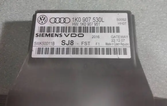 Volkswagen Touran I Gateway control module 1K0907530L 1K0907951 5WK50011B