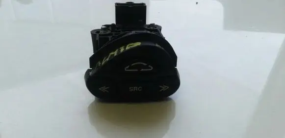 Multifunctional control switch/knob