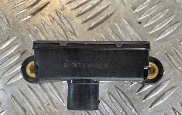 BMW 1 E81 E87 ESP acceleration yaw rate sensor 6778421 GL79C06U0C 10170106373
