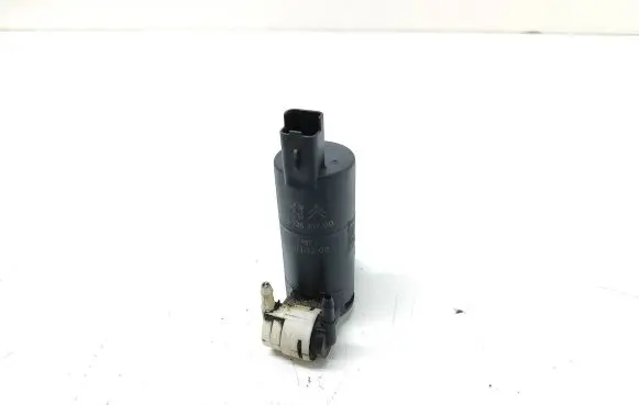 Peugeot 508 RXH Windscreen/windshield washer pump 9672630780 20111207