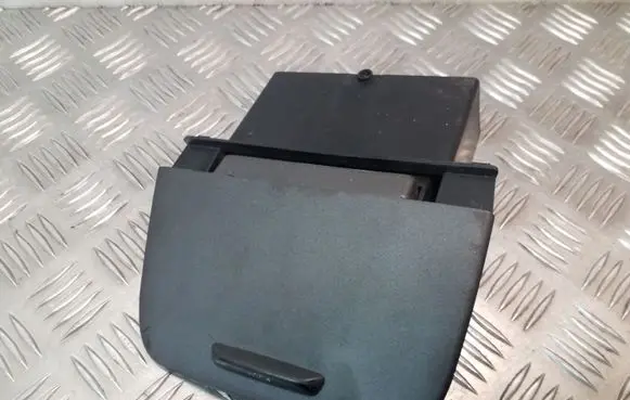 Ashtray (front)