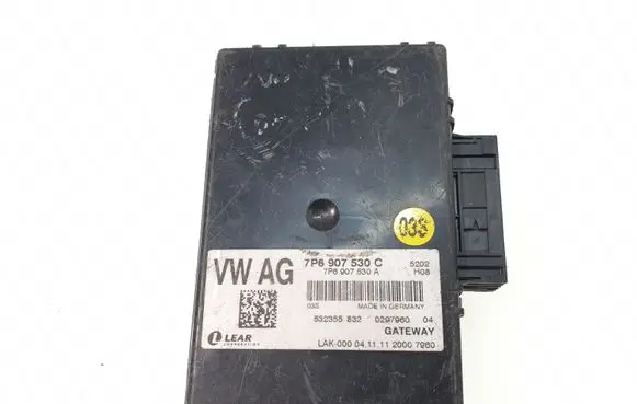 Volkswagen Touareg II Gateway control module 7P6907530C 7P6907530A