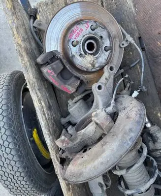 Toyota Yaris Verso Front wheel hub spindle knuckle 4635432