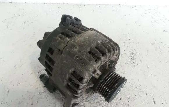 Ford Fiesta Generator/alternator 8V2110300AB 2543427A
