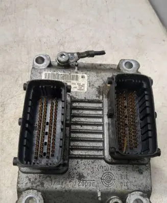 Opel Astra H Engine control unit/module 1039S04999 55350552 0261207962