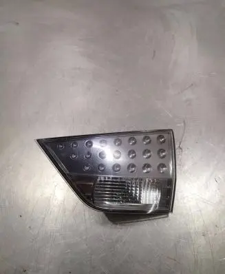 Mitsubishi Outlander Tailgate rear/tail lights