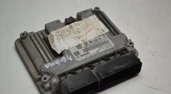 Volkswagen Golf VI Engine control unit/module 03C906016AJ 03C907309A 0261S05808