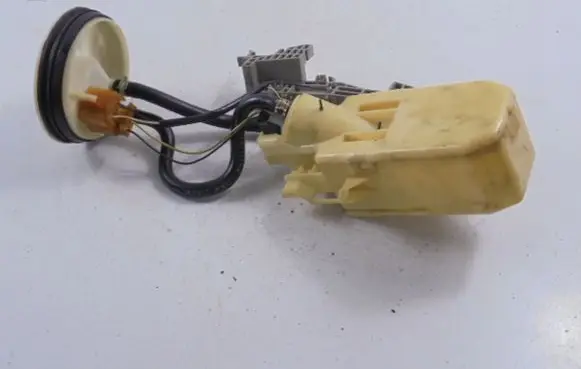 Nissan Micra In-tank fuel pump 172784F100