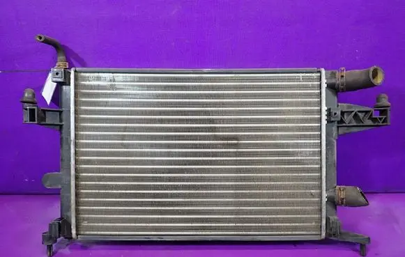 Opel Corsa C Coolant radiator 