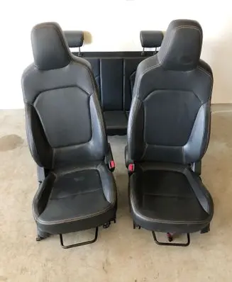 Dacia Spring Seat set 