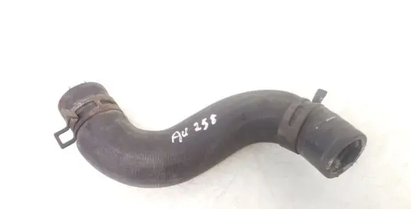 Toyota Avensis T250 Engine coolant pipe/hose