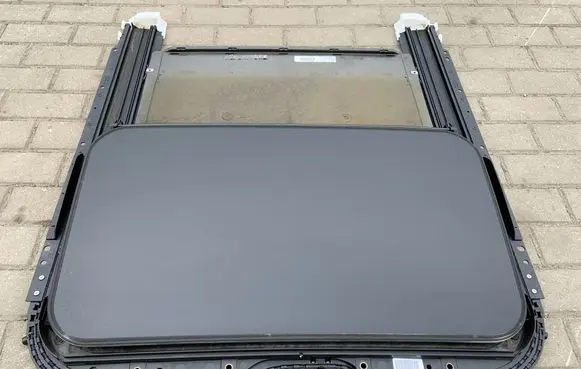 Sunroof set