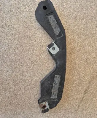 BMW i3 Front bumper mounting bracket 7385646