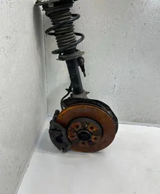 Mini Cooper Countryman R60 Front wheel hub spindle knuckle 3131-6852418-06