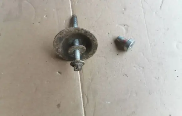Saab 9-3 Ver2 Nuts/bolts 