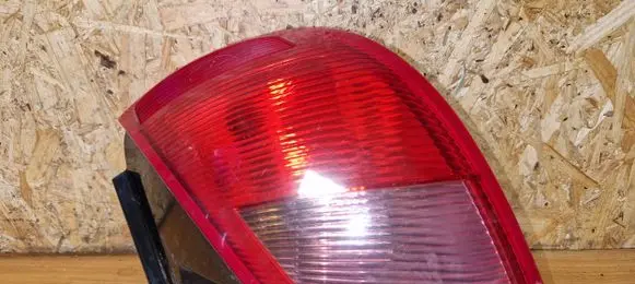 Mitsubishi Colt Rear/tail lights Mr957366 785020206 27850202
