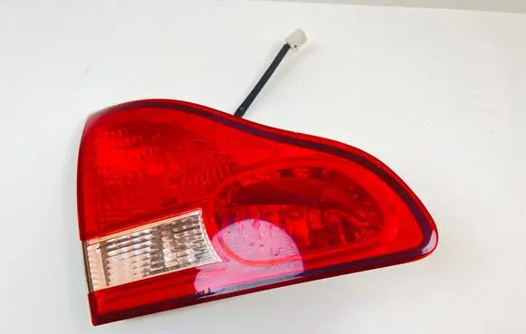 Toyota Avensis Verso Tailgate rear/tail lights 0000 4441 7654