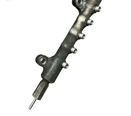 Toyota Avensis T250 Fuel main line pipe 0300 DENSO6121