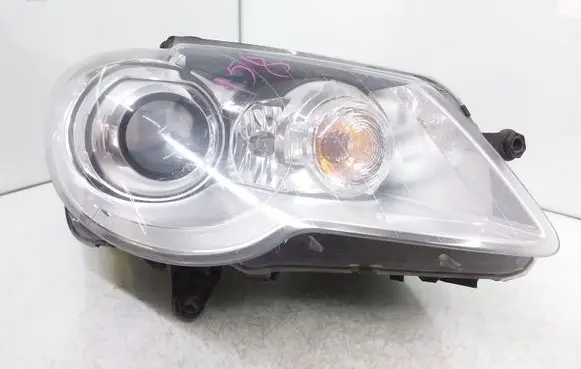 Volkswagen Touran I Headlight/headlamp 1T1941752A 0301233282