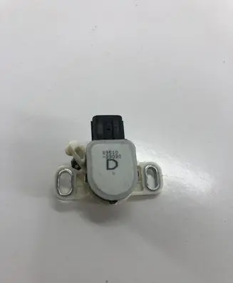 Toyota RAV 4 (XA40) Brake pedal sensor switch 8951033030