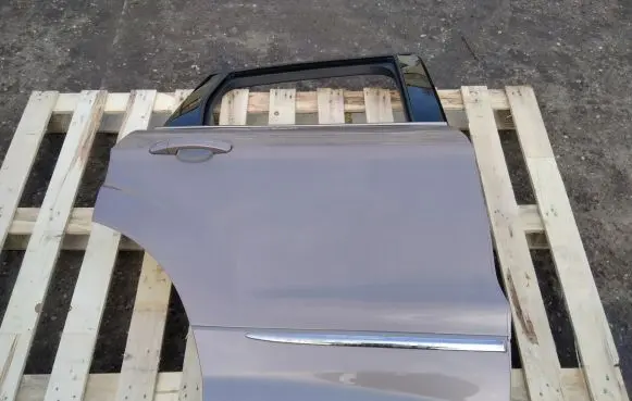 Ford Kuga II Rear door