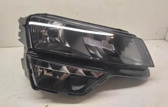Skoda Karoq Headlight/headlamp