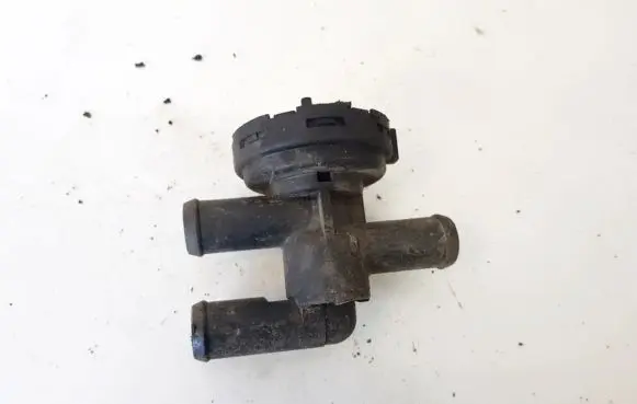 Opel Vectra B Coolant heater control valve 90457649 90457666