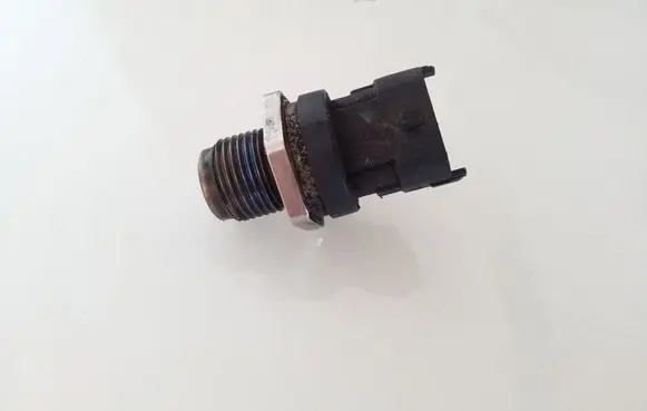 Fuel pressure sensor