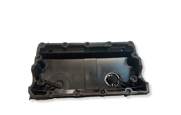 Volkswagen Golf IV Rocker cam cover 038103475