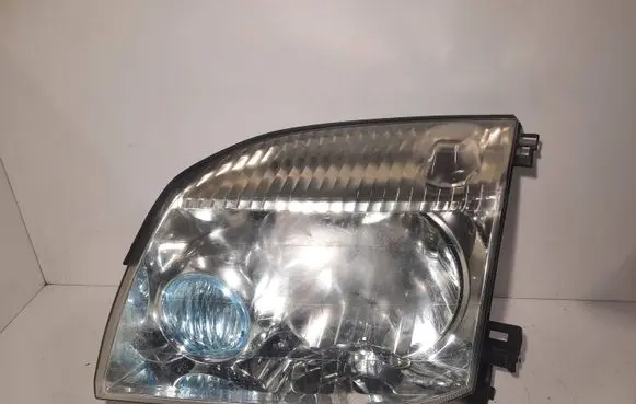 Nissan X-Trail T30 Headlight/headlamp