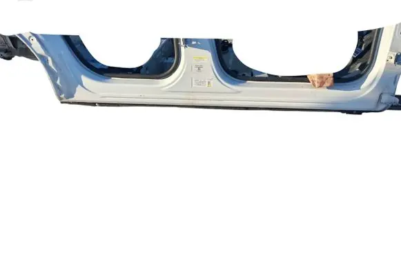 Peugeot 3008 II Front sill (body part) 