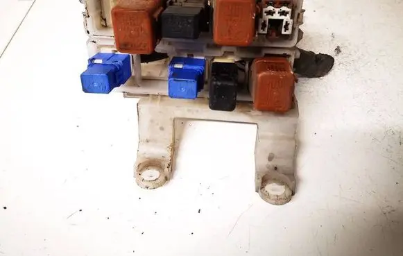 Nissan X-Trail T30 Fuse box set