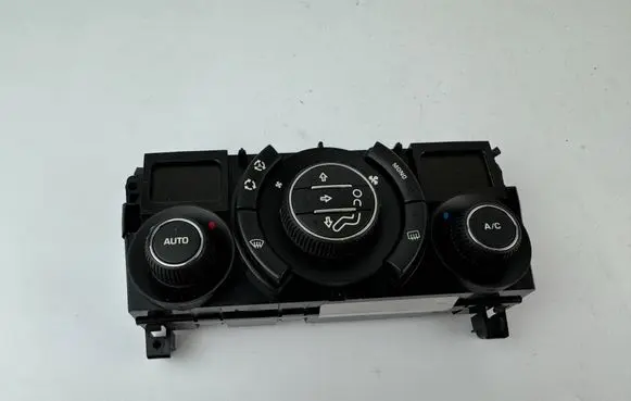 Peugeot 3008 I Climate control unit 96738320XT