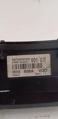 Speedometer (instrument cluster)