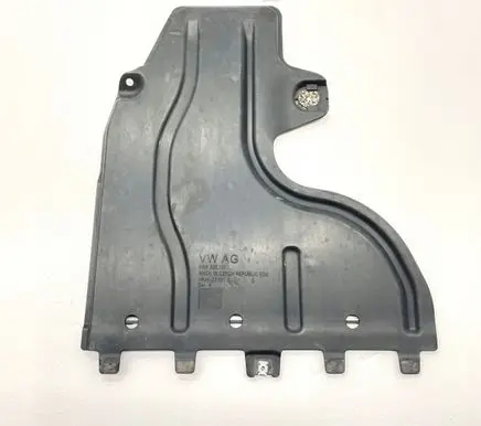 Audi Q2 - Engine splash shield/under tray 5WA825101