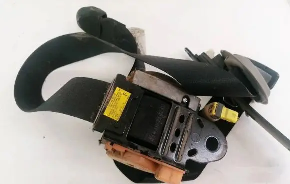 Toyota Avensis Verso Front seatbelt