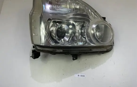 Nissan X-Trail T31 Headlight/headlamp
