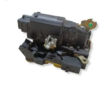 Renault Kangoo I Front door lock 7701044463