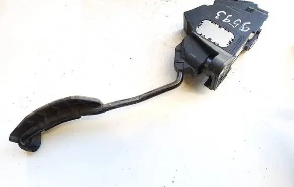 Toyota Avensis T270 Accelerator throttle pedal 7811005020 09237b