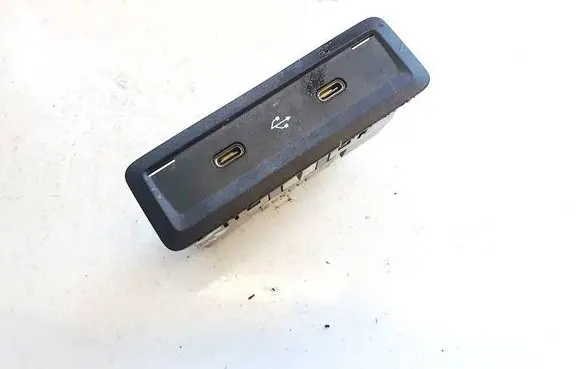 Mercedes-Benz EQB USB socket connector a2478207502 324010255184